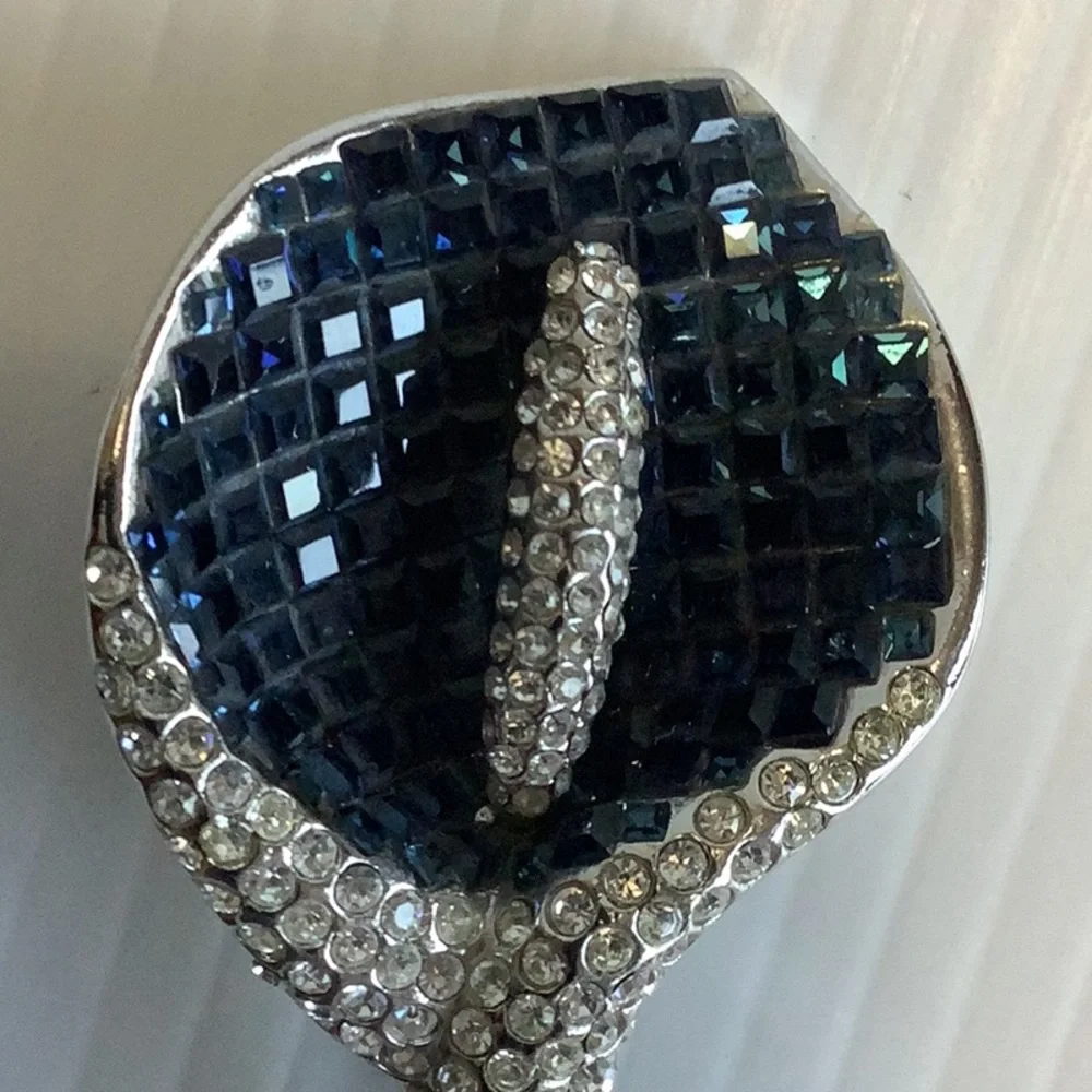 VINTAGE‎ 1950s Silver Blue Crystal Lily Brooch Mid-Century Glam Sparkle